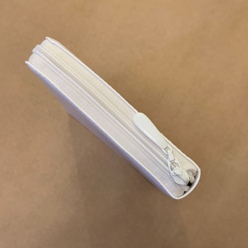 БИБЛИЯ 055 ZTI Фотопечать ромашки, искусственная кожа, молния, индексы, две закладки, золотой срез, параллельные места, крупный шрифт /143х220/