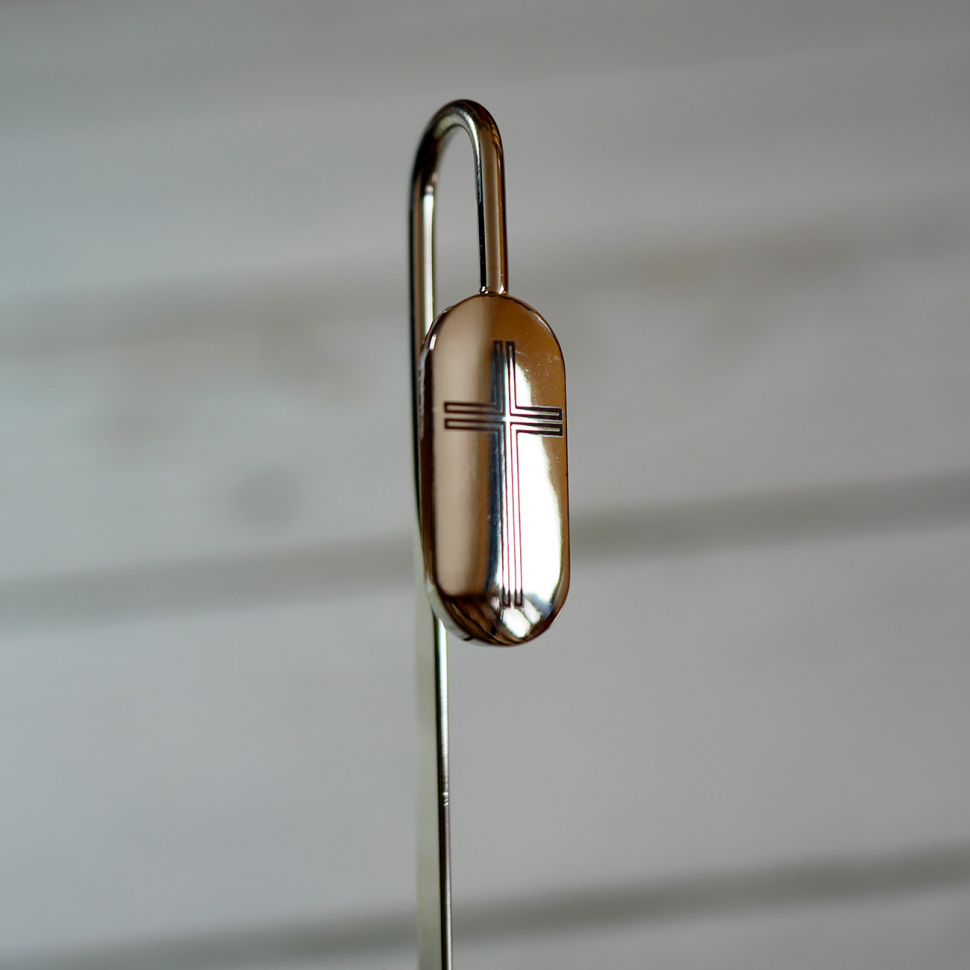 Уценка! Металлическая премиум закладка в подарочной коробке "КРЕСТ" /серебро/ 