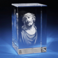3D Кристалл с лазерной гравировкой: «ИИСУС»