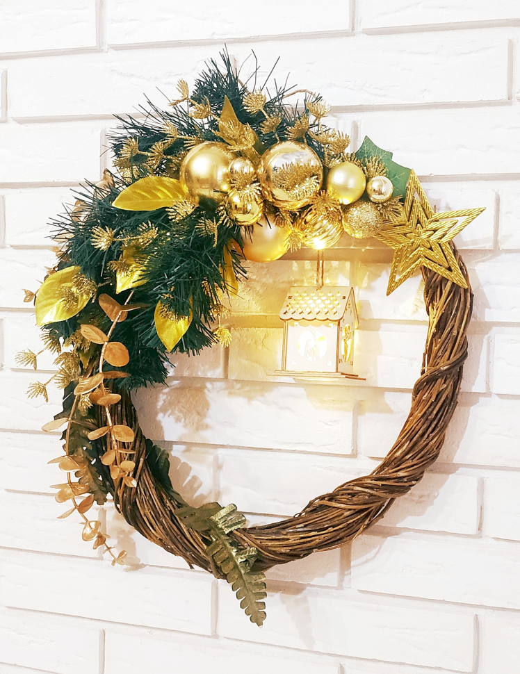 РОЖДЕСТВЕНСКИЙ ВЕНОК "Фонарик" /золотой/