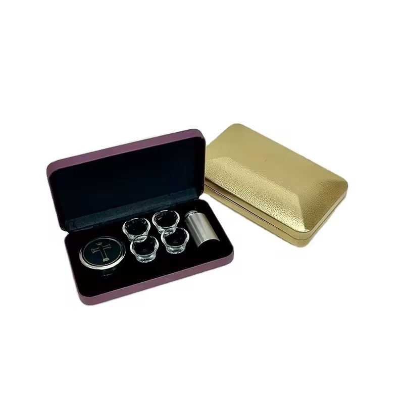 ПОРТАТИВНЫЙ НАБОР ДЛЯ ПРИЧАСТИЯ №4