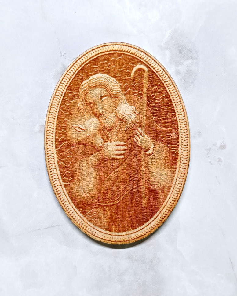 Магнит из дерева "Добрый Пастырь"